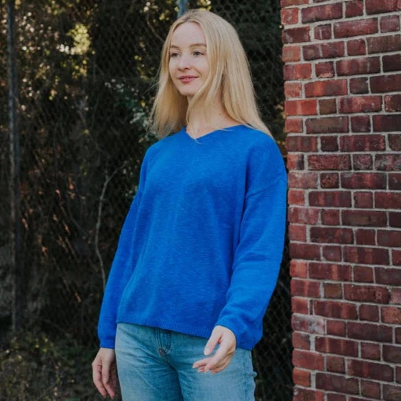 Avalin V-Neck Crop