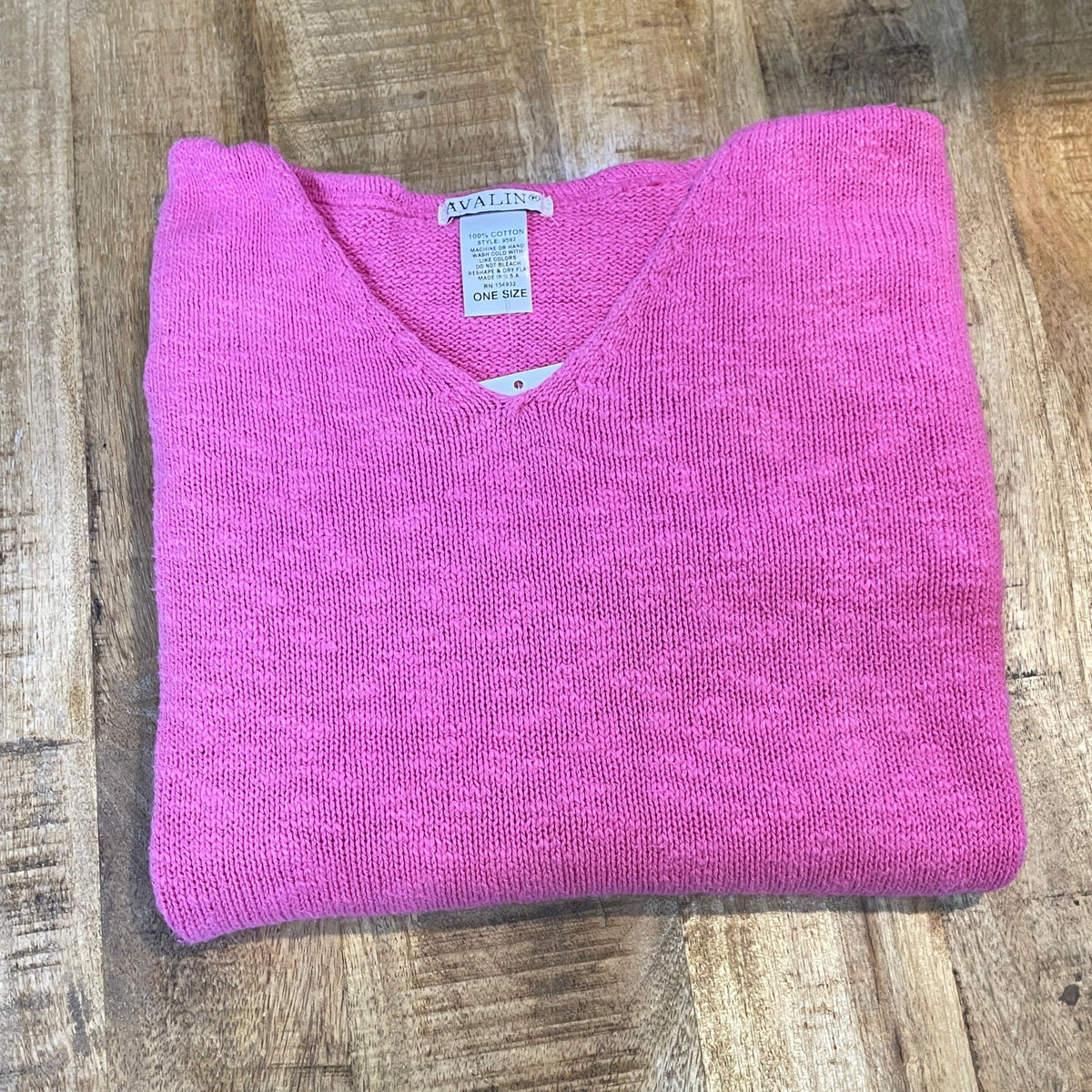 Avalin V-Neck Crop