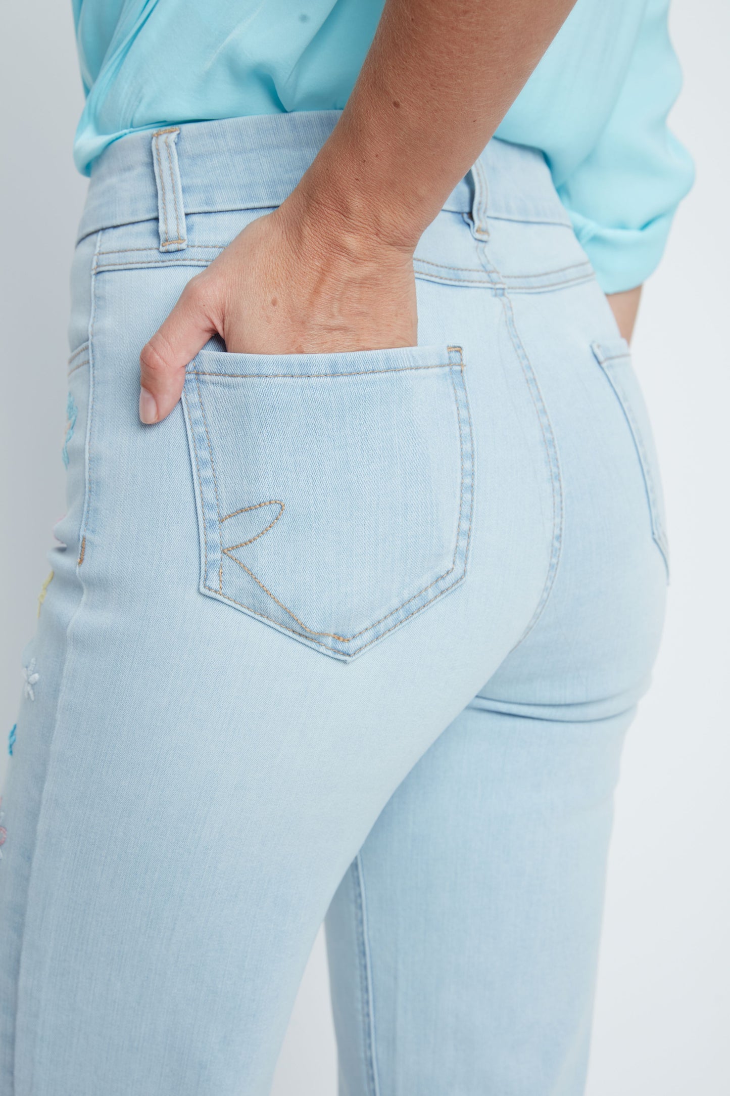 Bleached Wash Jean