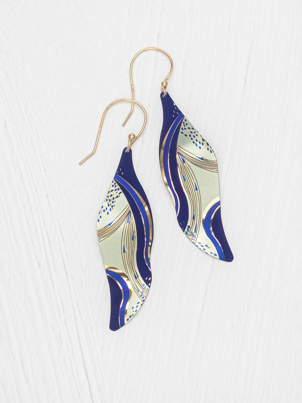 Holly Yashi - Turning Leaf Earrings