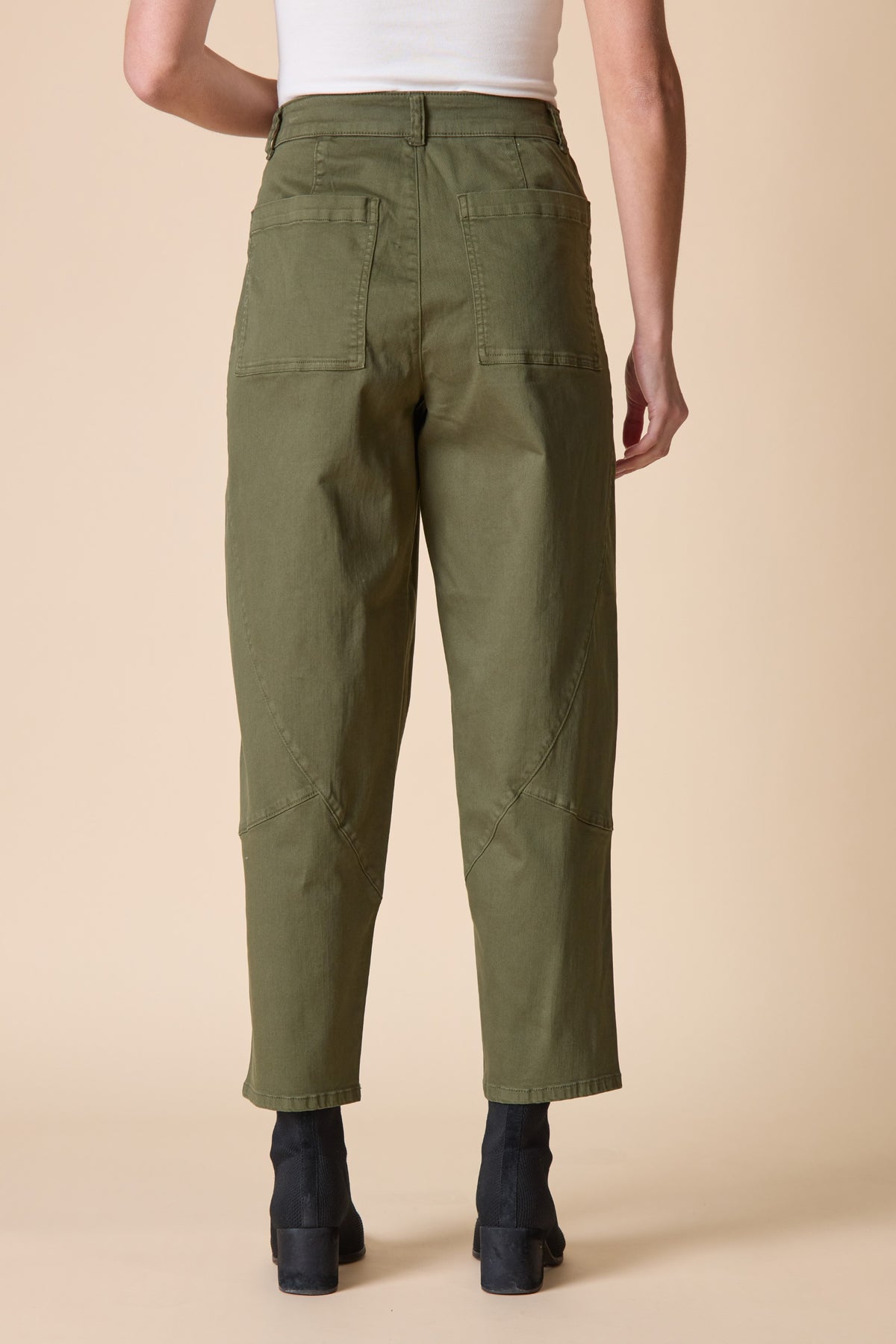 Seamed Lantern Pant