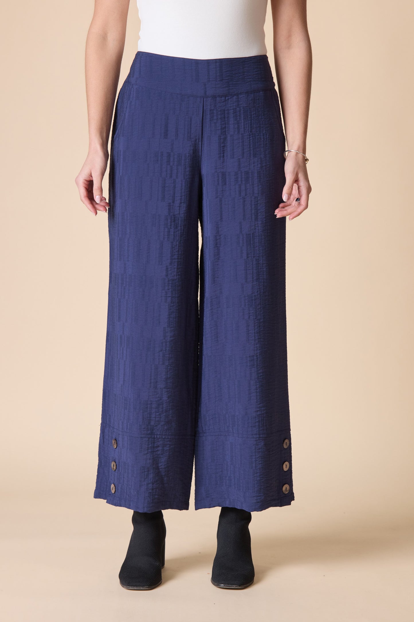 Jacquard Button Hem Pant