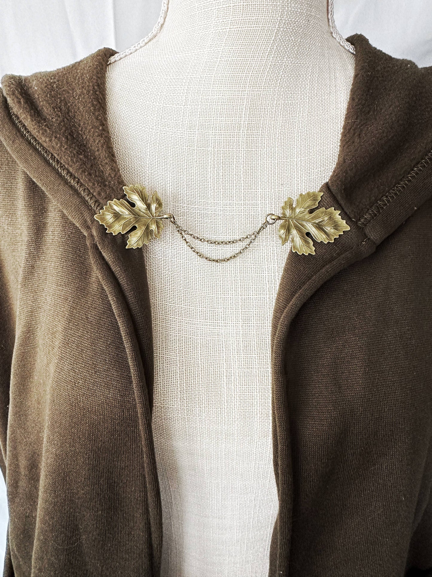 Cloak Clip - Bronze Metal Double Leaf Clasp with Chains