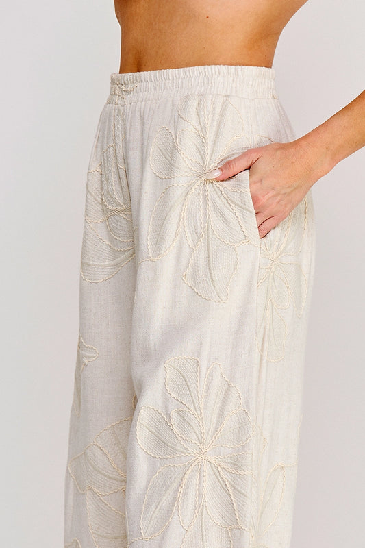 Embroidered Pull-on Pant
