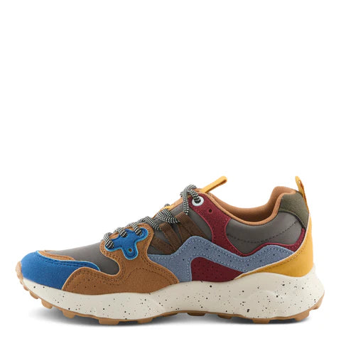 Flying Colors Sneaker