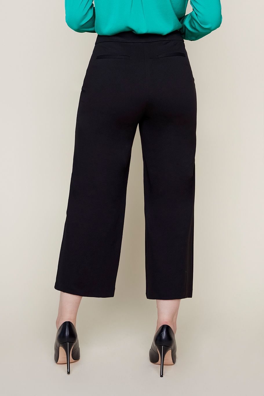 Button Knit Crop Pant