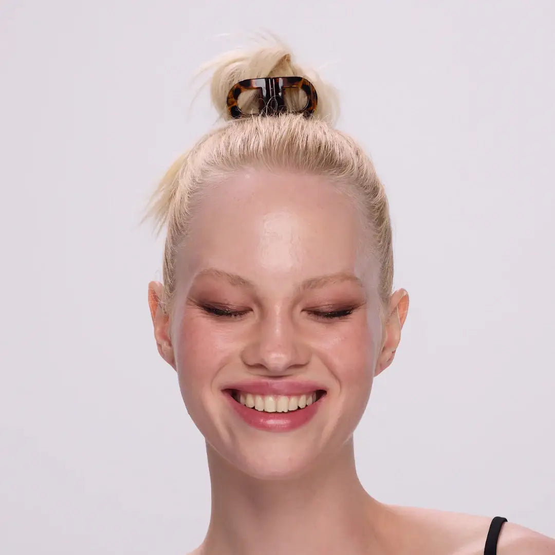DAFNI KLIX - the icon - Amber