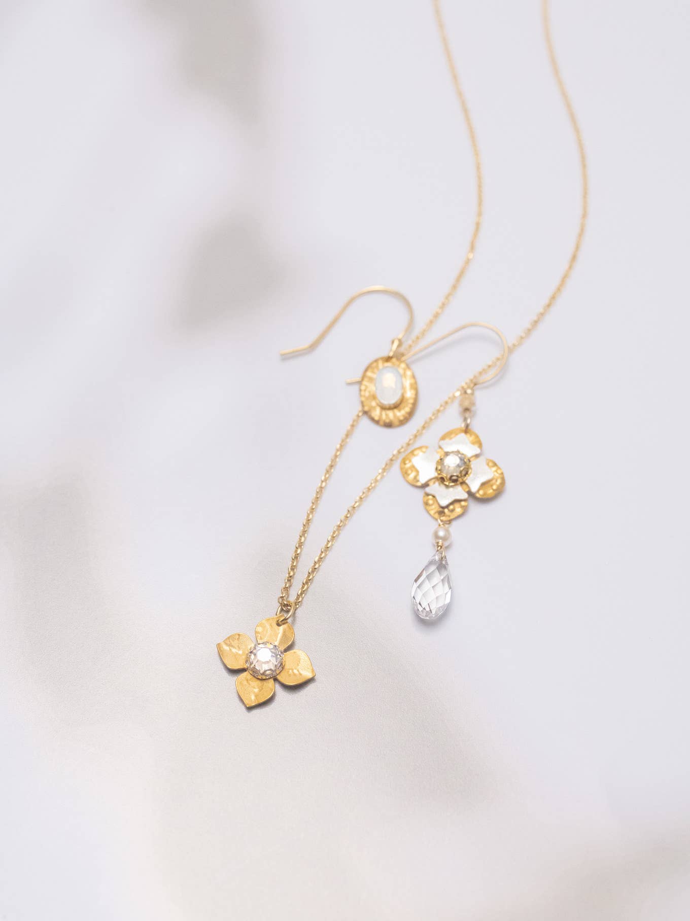 Holly Yashi - Gracie Oval Earrings