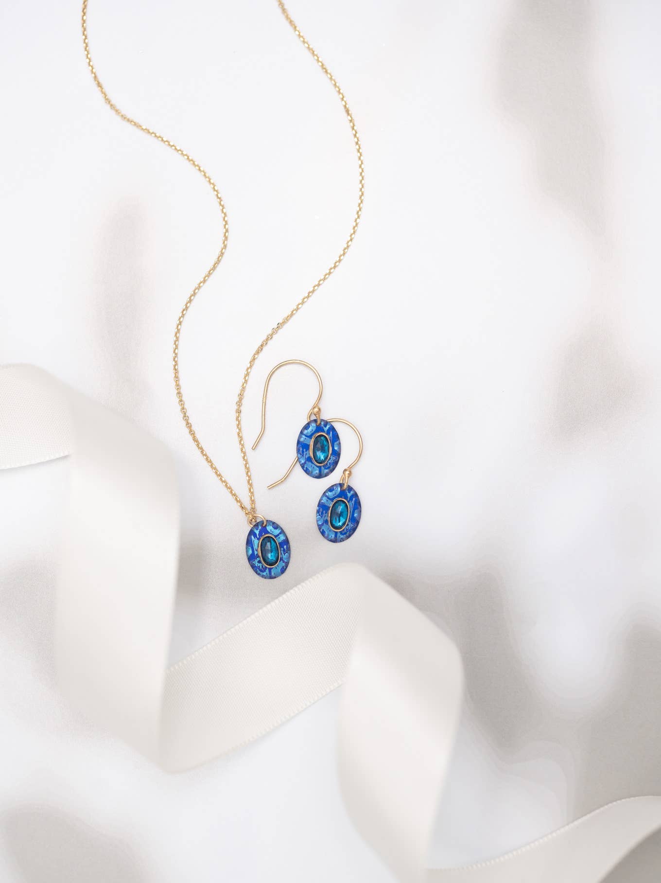 Holly Yashi - Gracie Oval Earrings