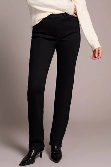 Sophia Straight Jean