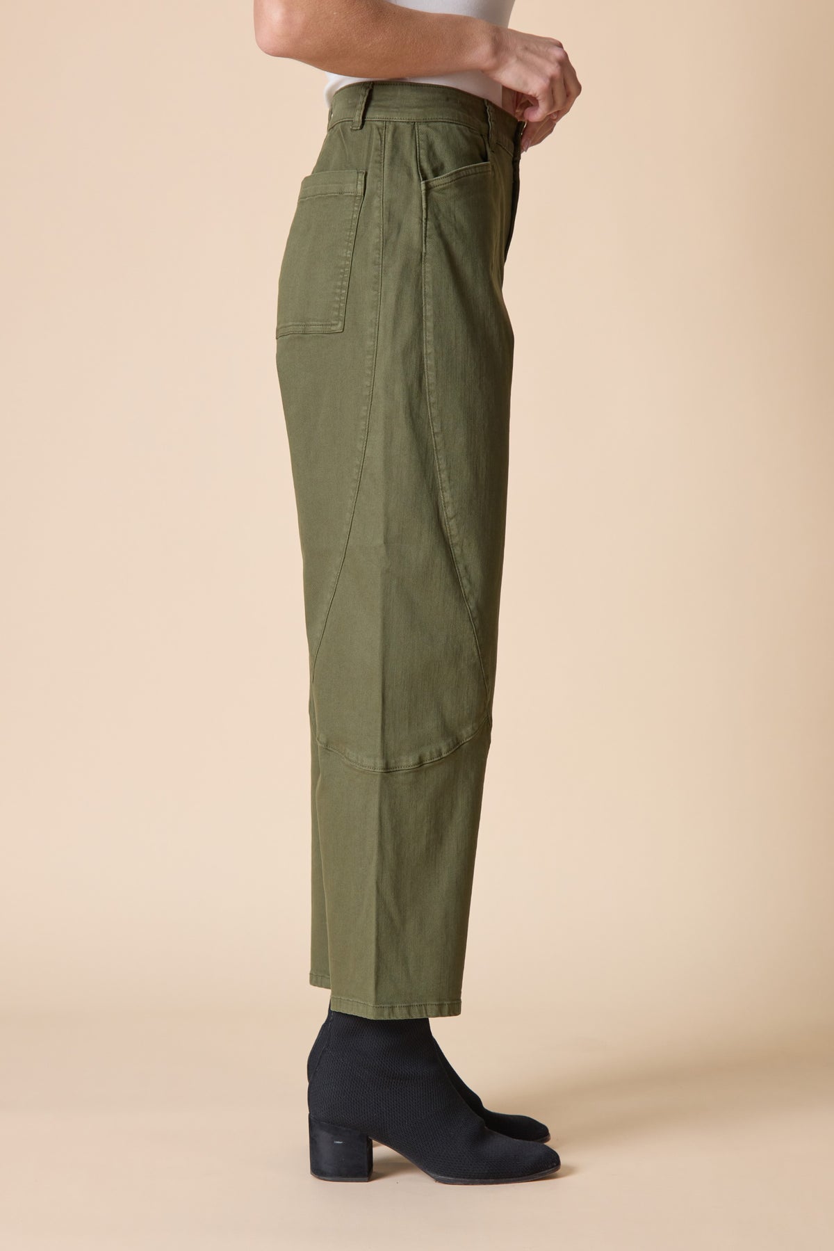 Seamed Lantern Pant