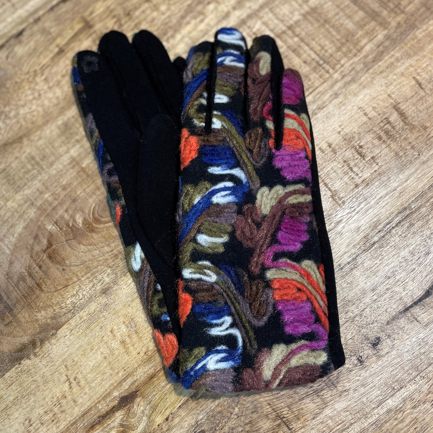 Spiral Yarn Gloves or